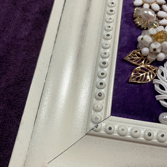 ORIGINAL JEWELRY ART COLLAGE. UNIQUE HANDMADE OOAK GIFT 💝 IDEA. IN CREAM/PURPLE - Picture 12 of 16